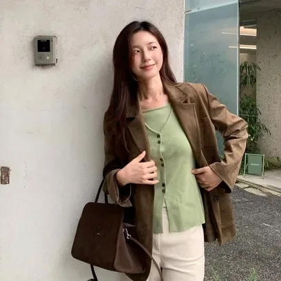 (더아이잗) 스웨이드 포켓 싱글 투버튼 재킷 IS9M0JK801